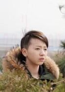 張?zhí)鞇? /><p>張?zhí)鞇?演員：周韻茹</p>晨曦的三女兒，外向單純，在孤兒院長大的經(jīng)歷讓她對自己親生父親的突然出現(xiàn)十分排斥。張?zhí)鞇凼莻€喜歡玩音樂，特有個性的她，在大學(xué)找了一群志同道合的小伙伴組了一支樂隊。</li></ul>
   
        </div>
        <div   id=