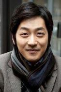 河正宇