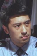 李龍