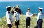 兩個姑娘兩個兵劇情介紹(1-3全集)